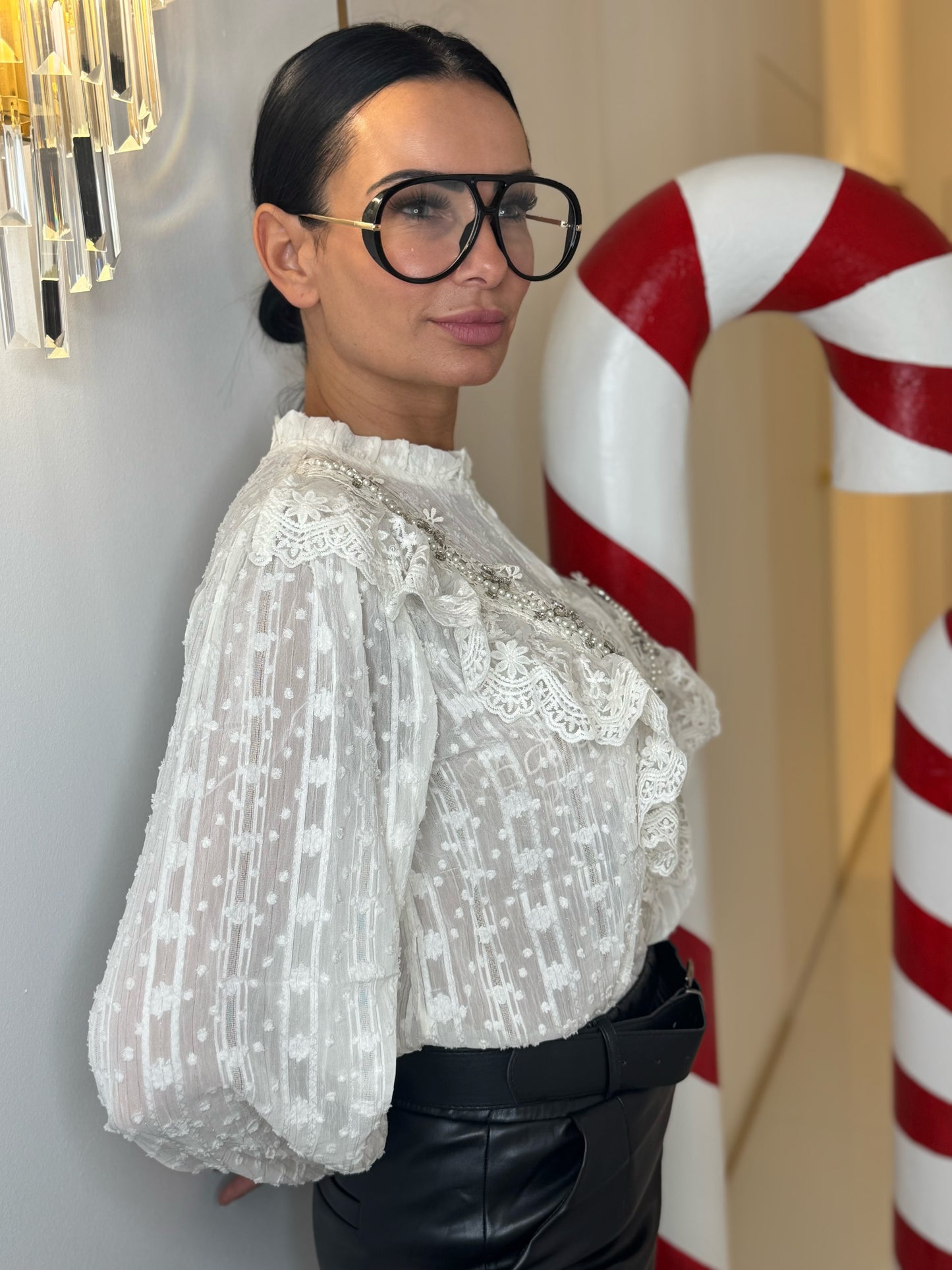 Bluzka – Żabot z Kryształkami