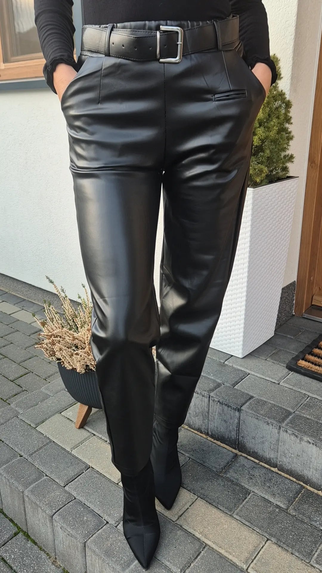 Spodnie z Ekoskóry – Wysoki Stan i Pasek