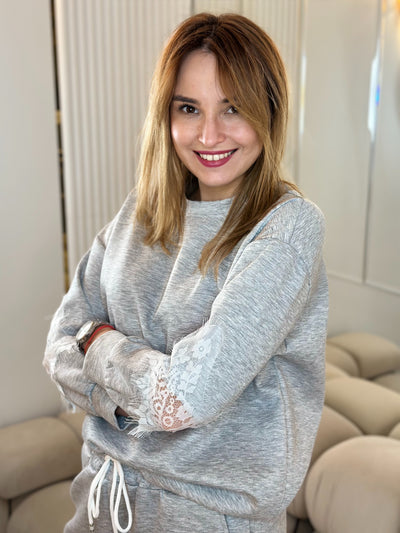 Dresowy Komplet z Koronkowym Detalem