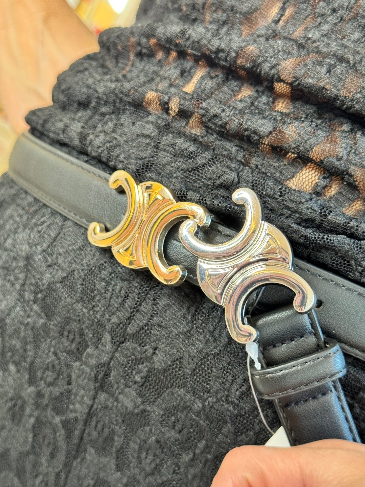 Pasek – Skórzany z Ozdobną Klamrą