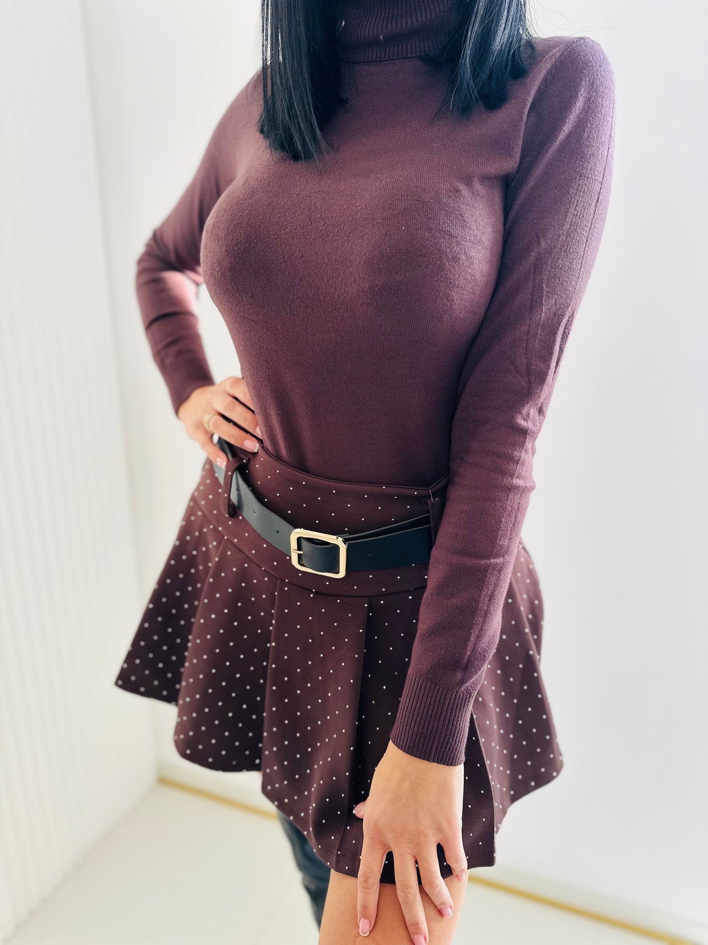 Spódniczka z cyrkoniami z Paskiem