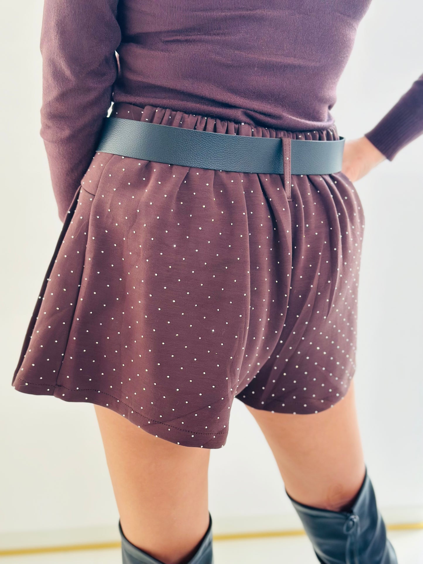 Spódniczka z cyrkoniami z Paskiem