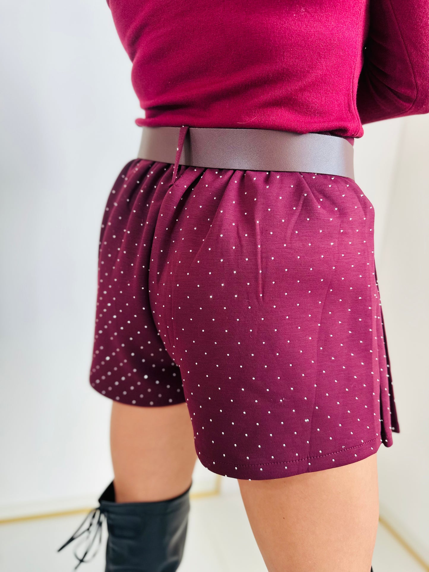 Spódniczka z cyrkoniami z Paskiem