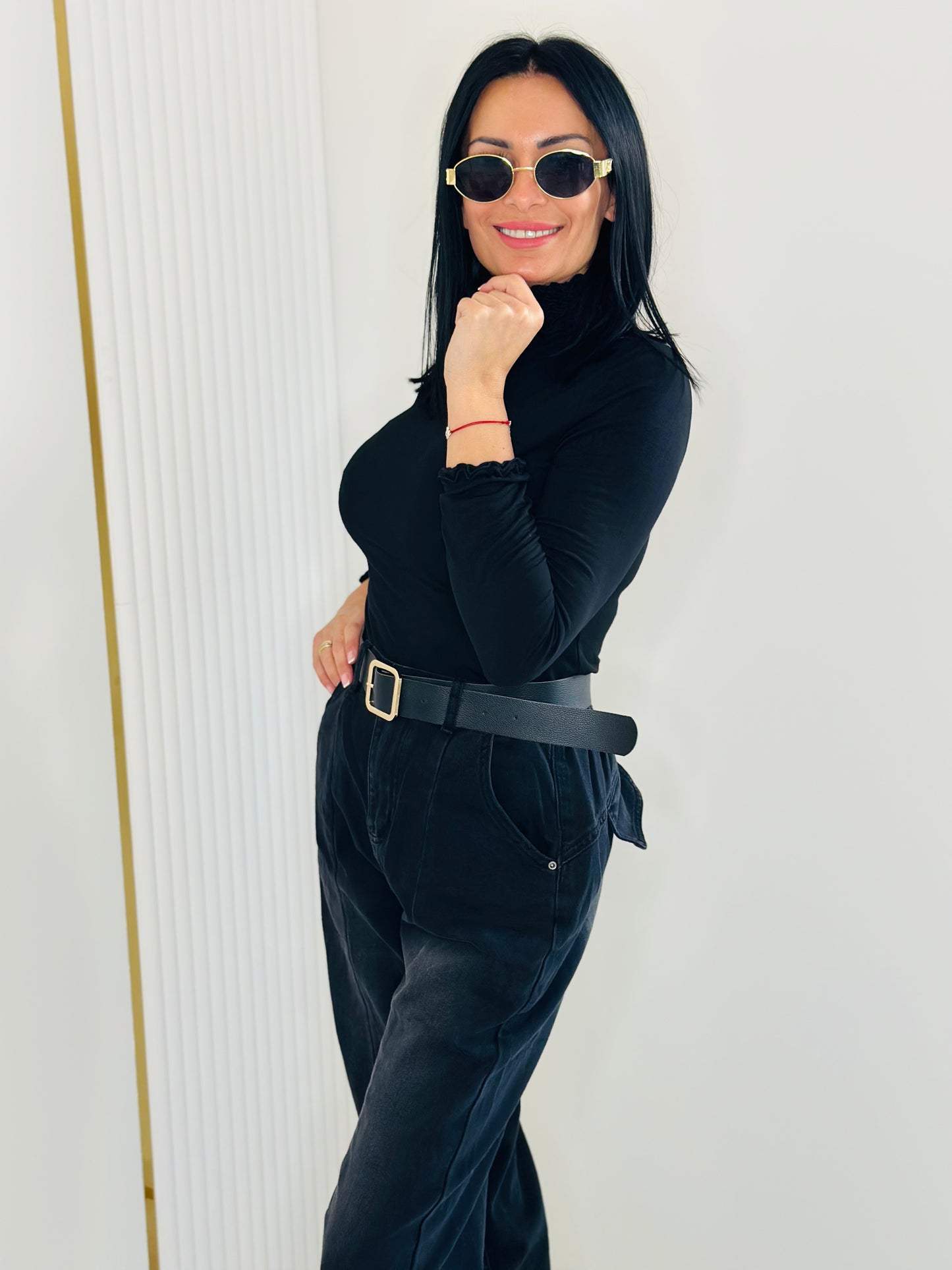 Czarny Golf z Marszczonym Kołnierzem