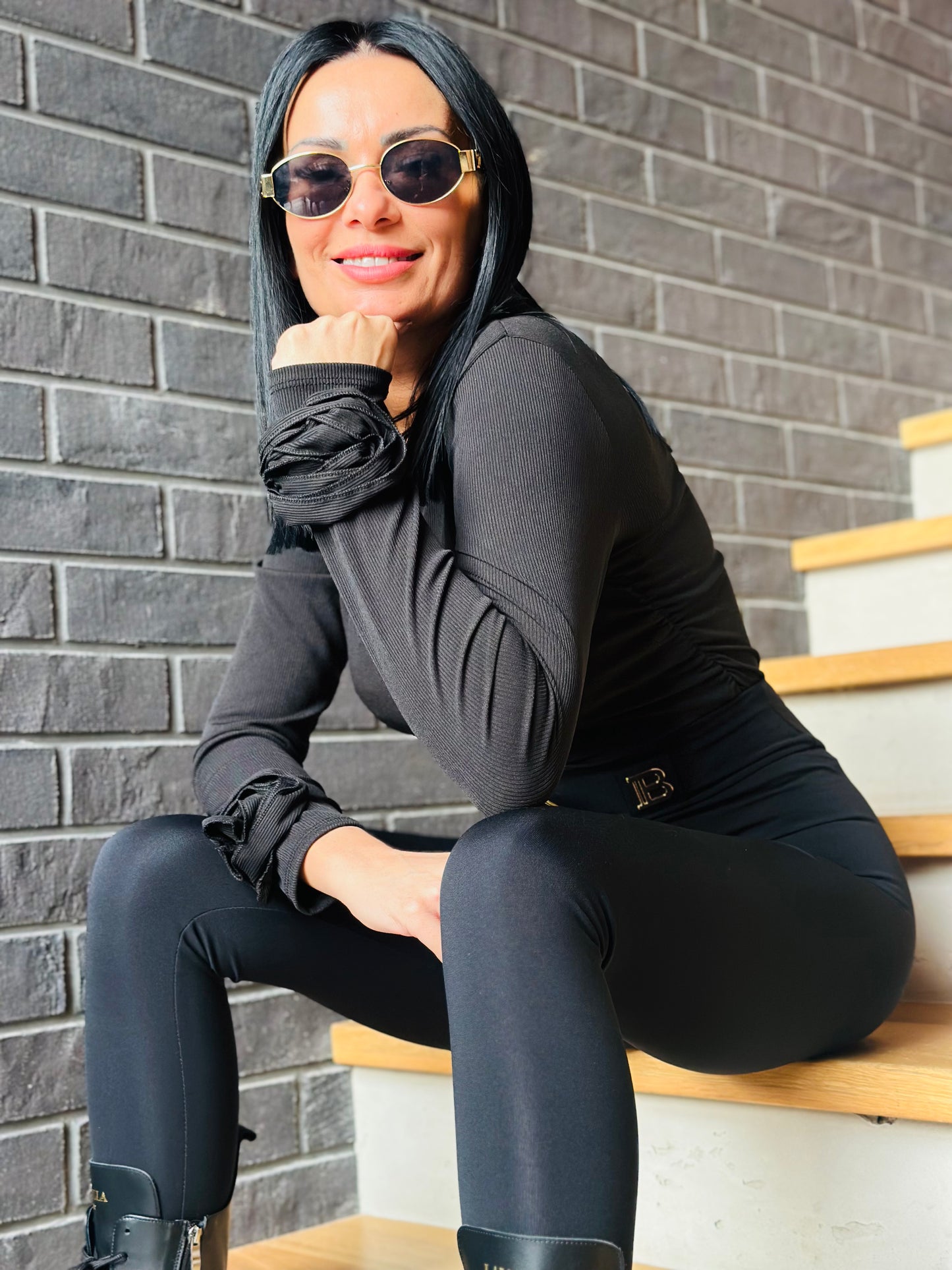 Bluzka Prążkowana – Długi Rękaw z Marszczeniami