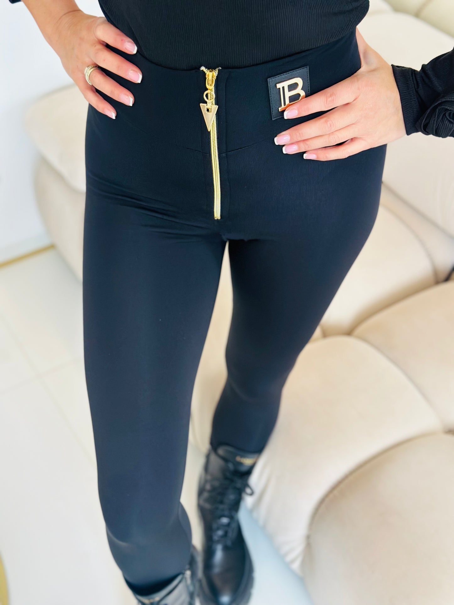 Legginsy z Ozdobnym Zamkiem