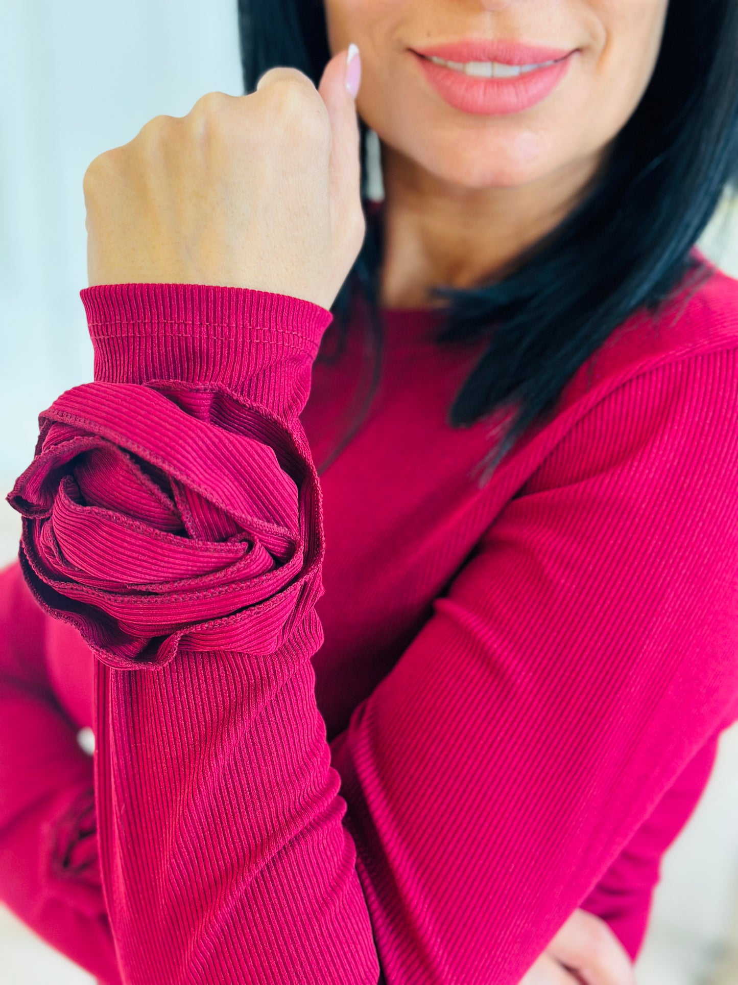 Bluzka Prążkowana – Długi Rękaw z Marszczeniami