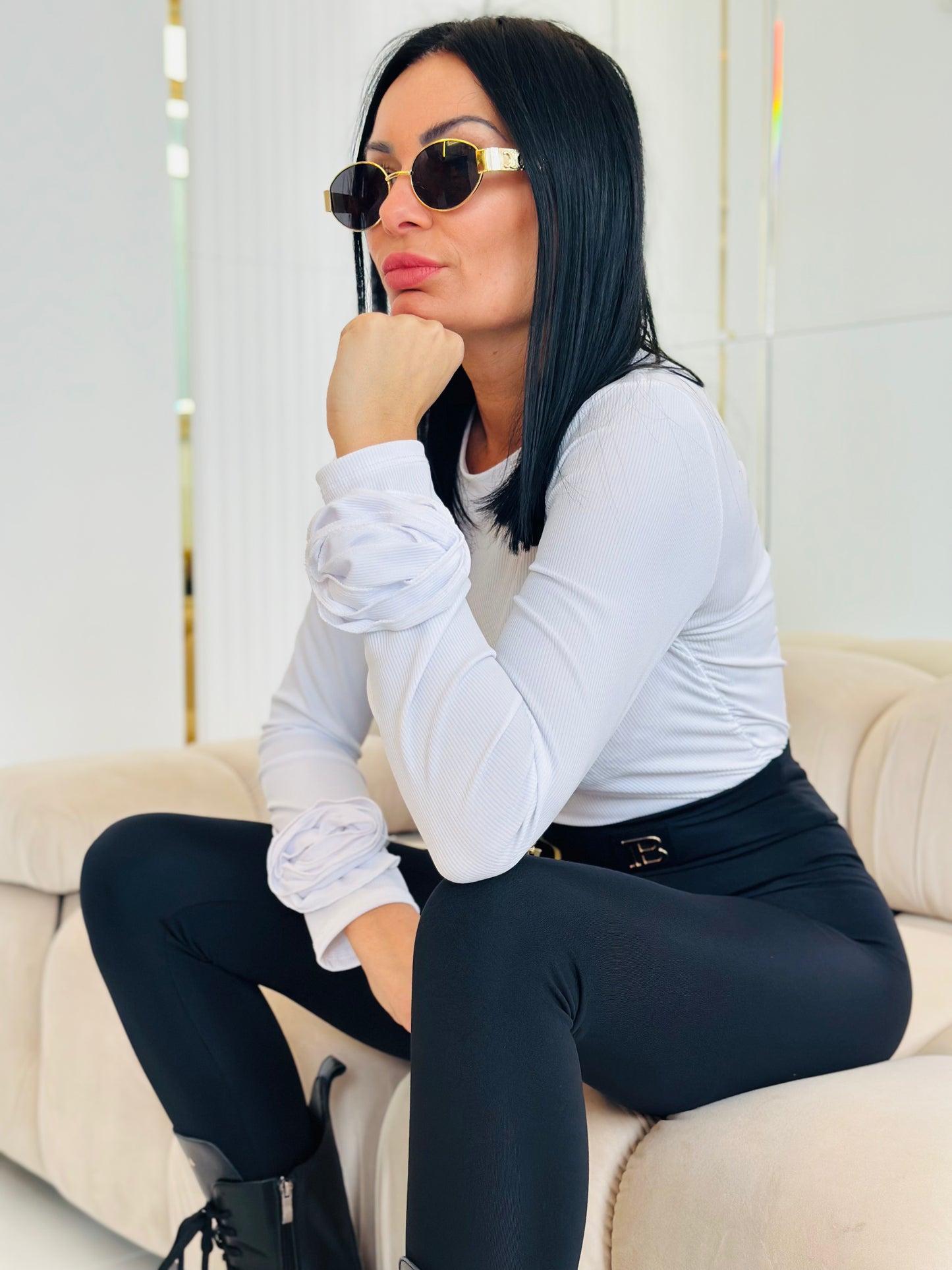 Bluzka Prążkowana – Długi Rękaw z Marszczeniami