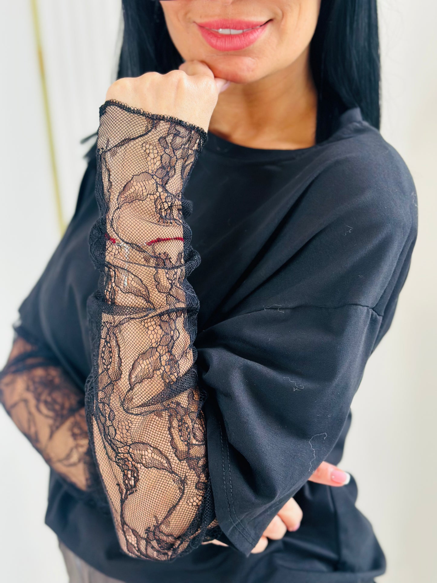 T-Shirt Oversize z Koronkowymi Rękawami