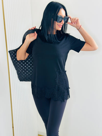 Bluzka T-Shirt z Koronkowym Wykończeniem